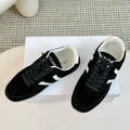 S-Sneakers