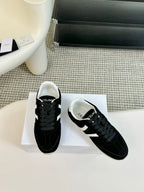 S-Sneakers