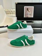 S-Sneakers