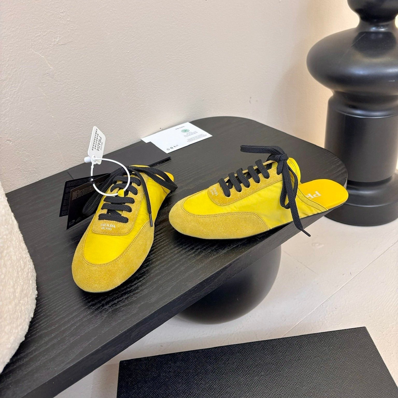 P-Sneakers