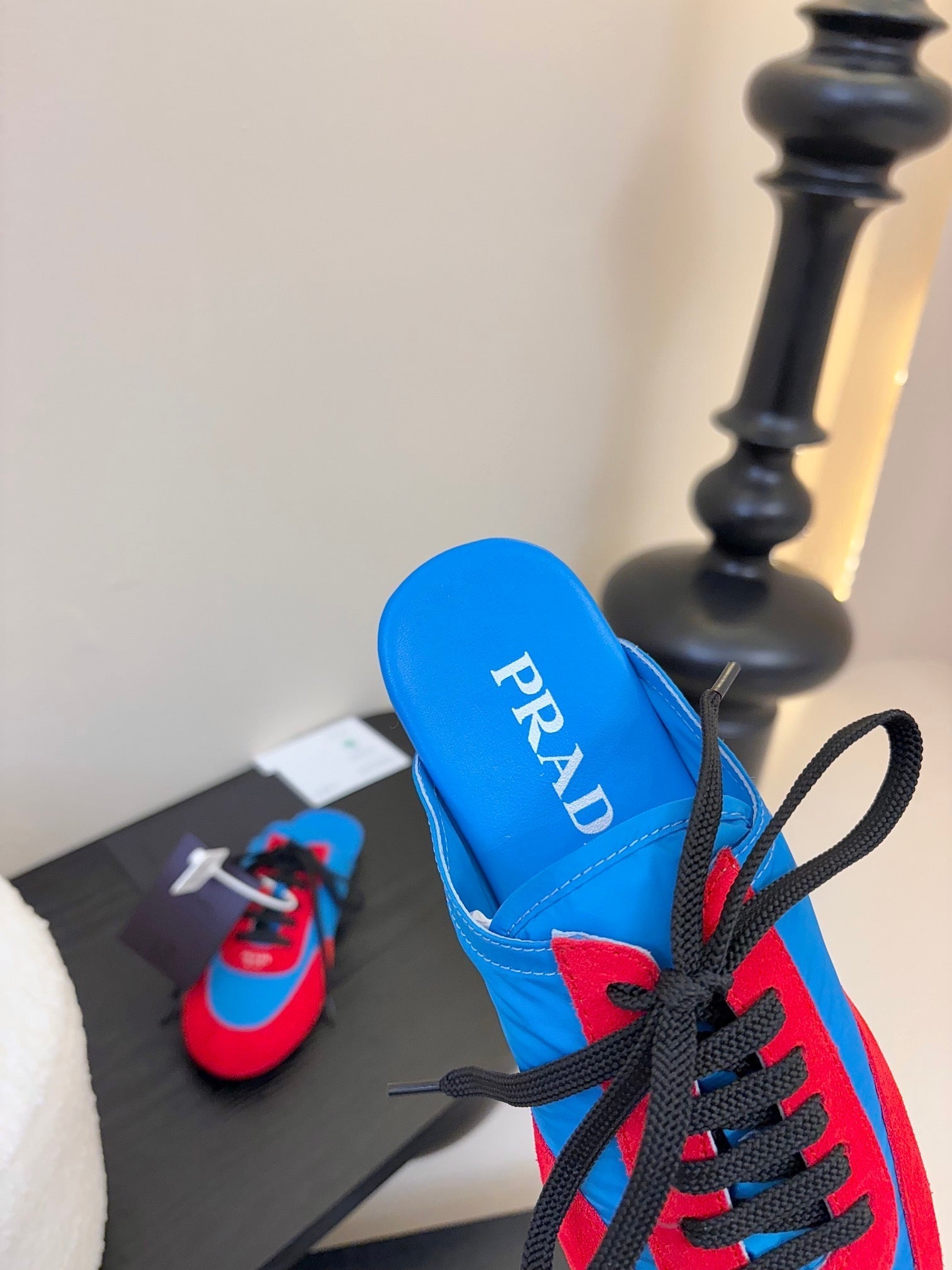 P-Sneakers