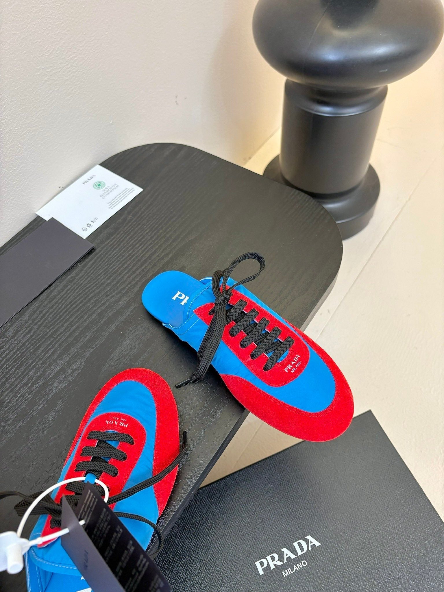 P-Sneakers