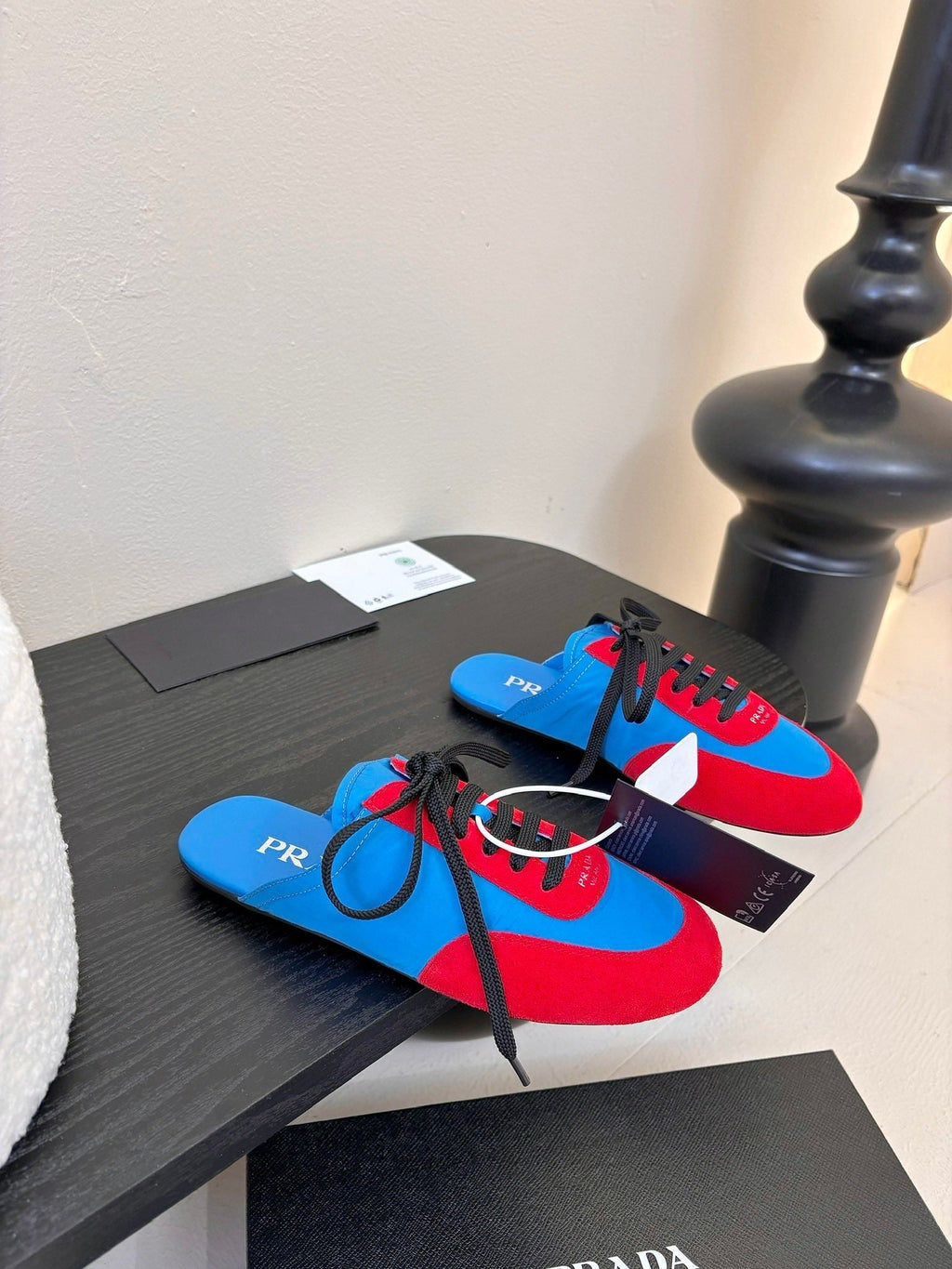 P-Sneakers