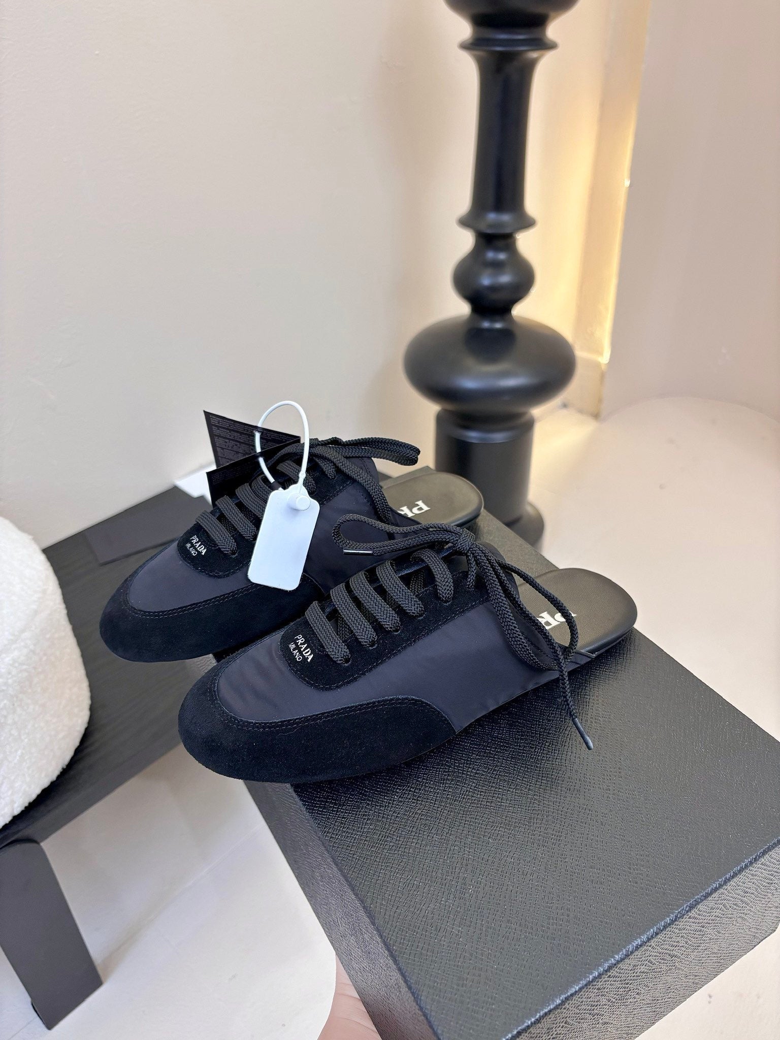 P-Sneakers