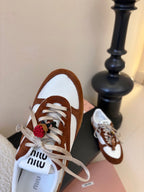 M-Sneakers
