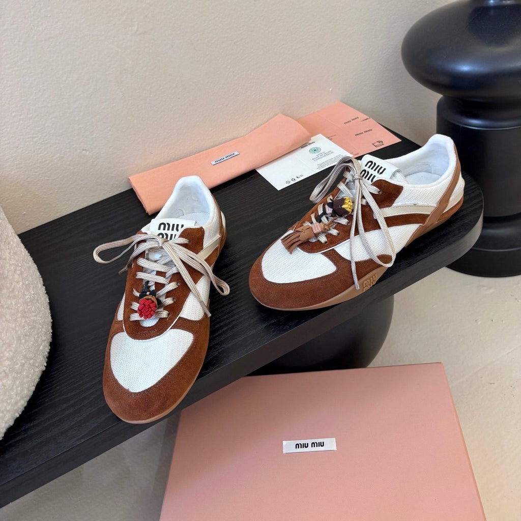 M-Sneakers