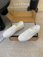 L-Sneakers