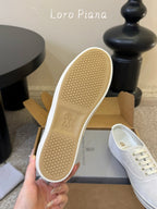 L-Sneakers