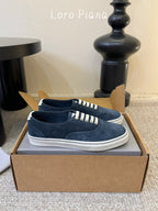 L-Sneakers