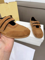 T-Sneakers