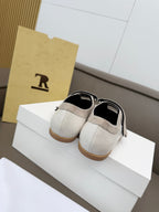 T-Sneakers