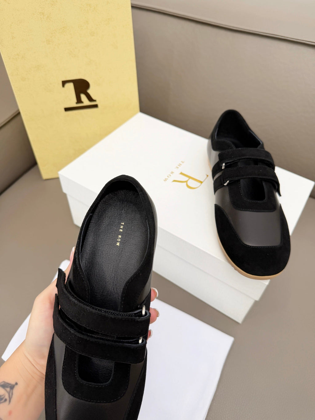 T-Sneakers
