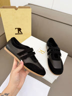 T-Sneakers