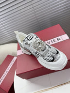 R-Sneakers