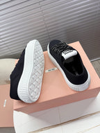 M-Sneakers
