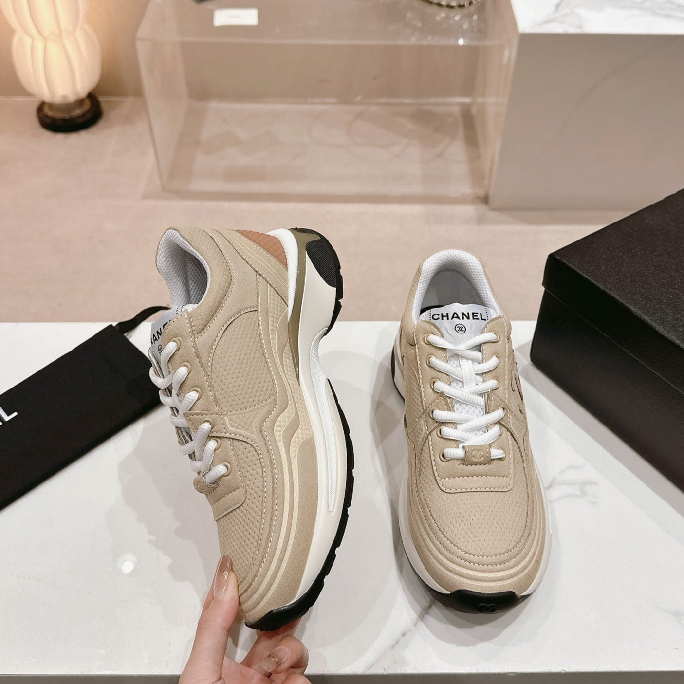 C-Sneakers