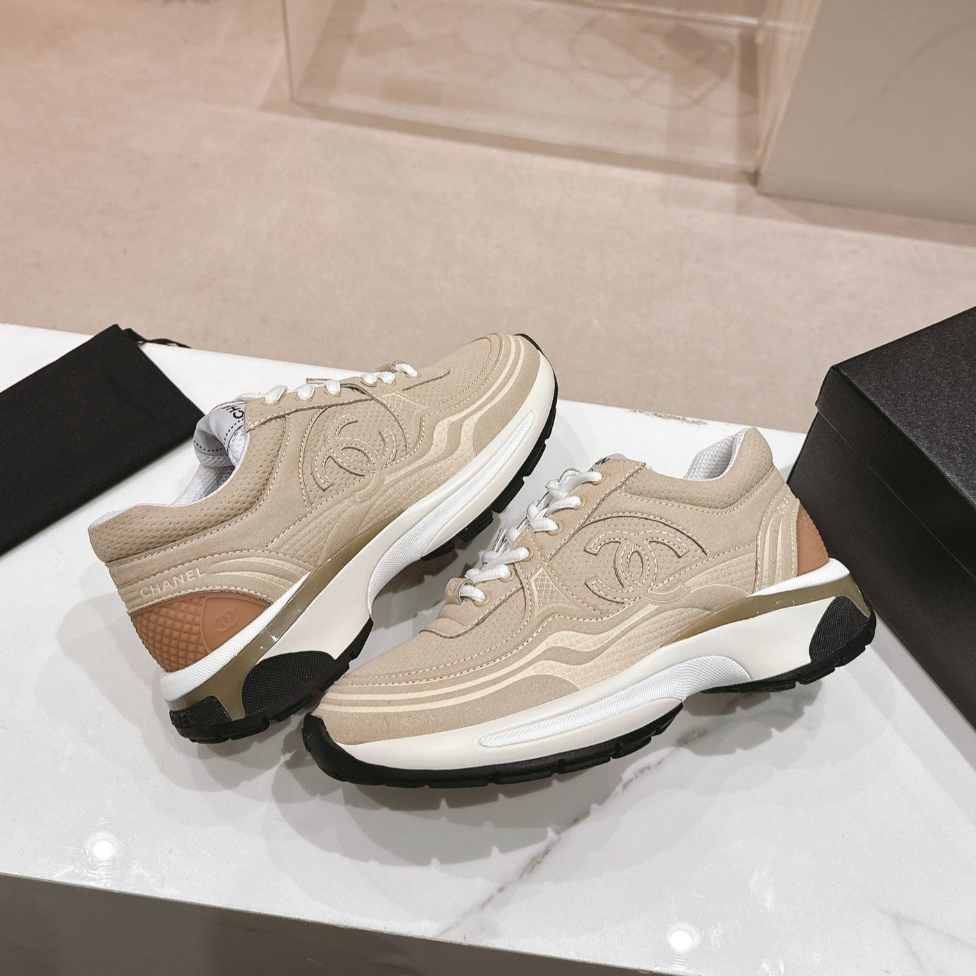C-Sneakers