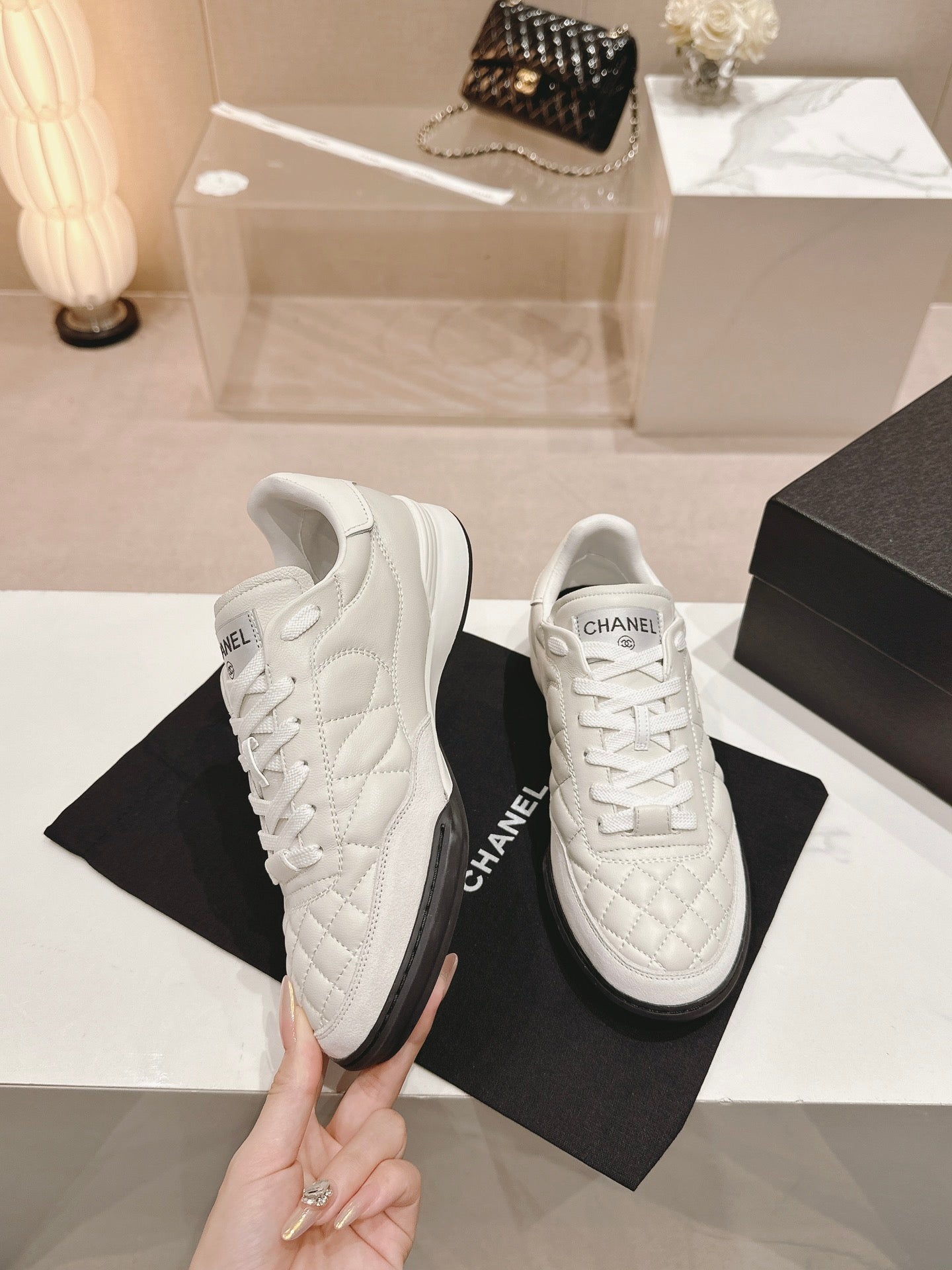 C-Sneakers