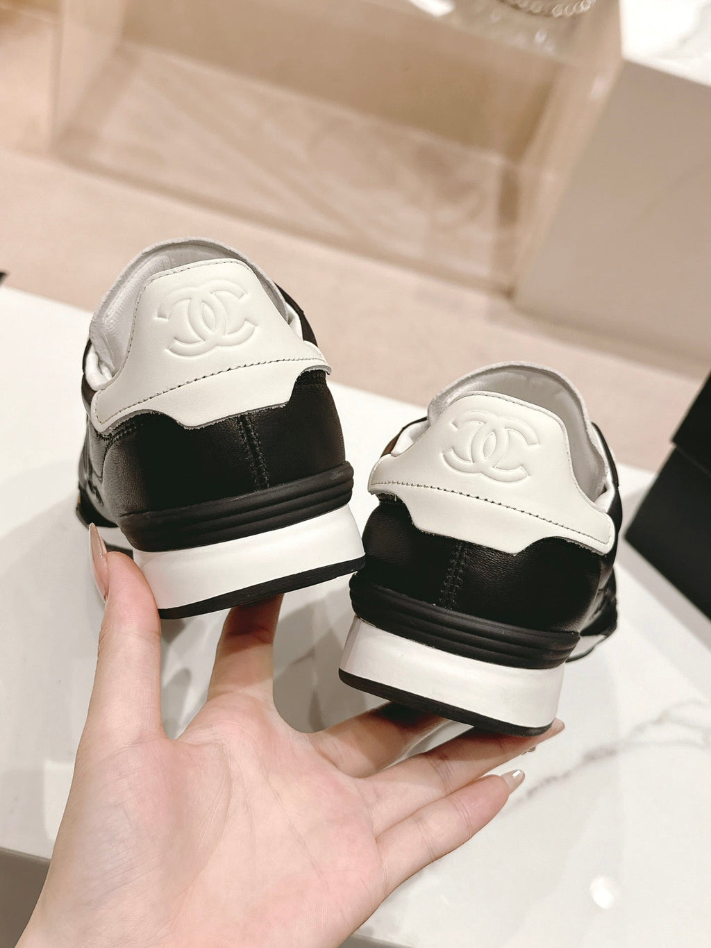 C-Sneakers