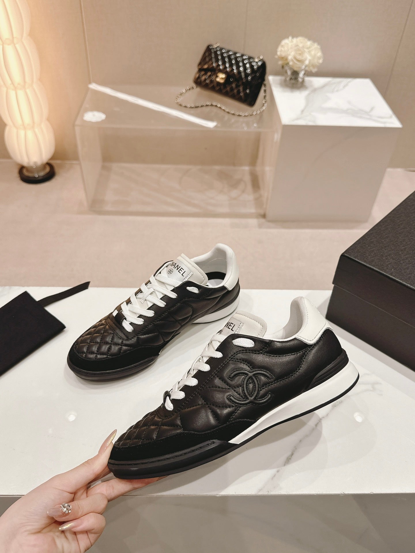 C-Sneakers