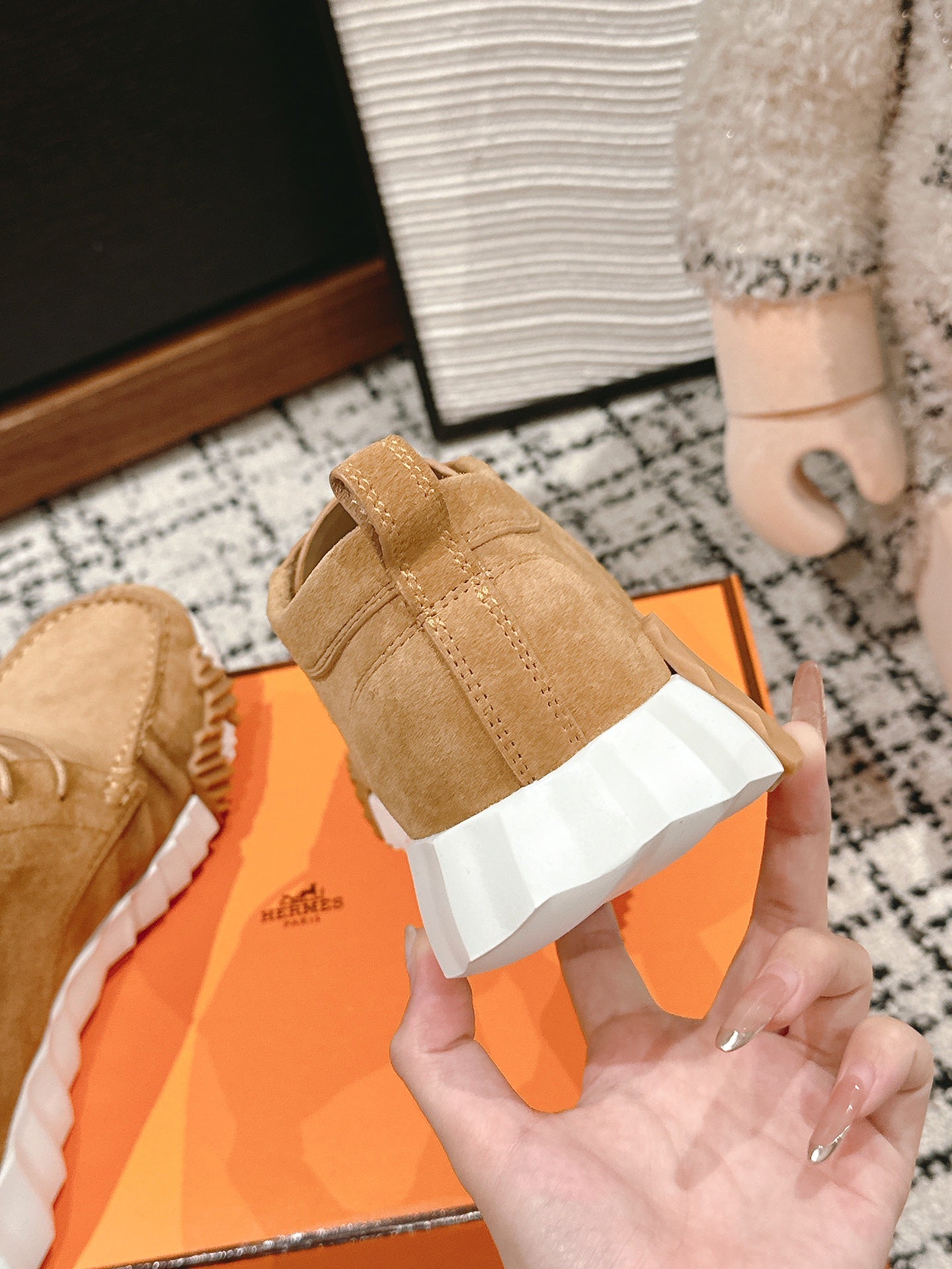 A-Sneakers