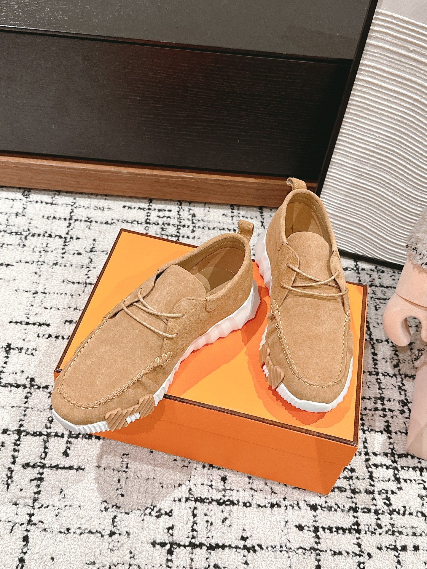 A-Sneakers
