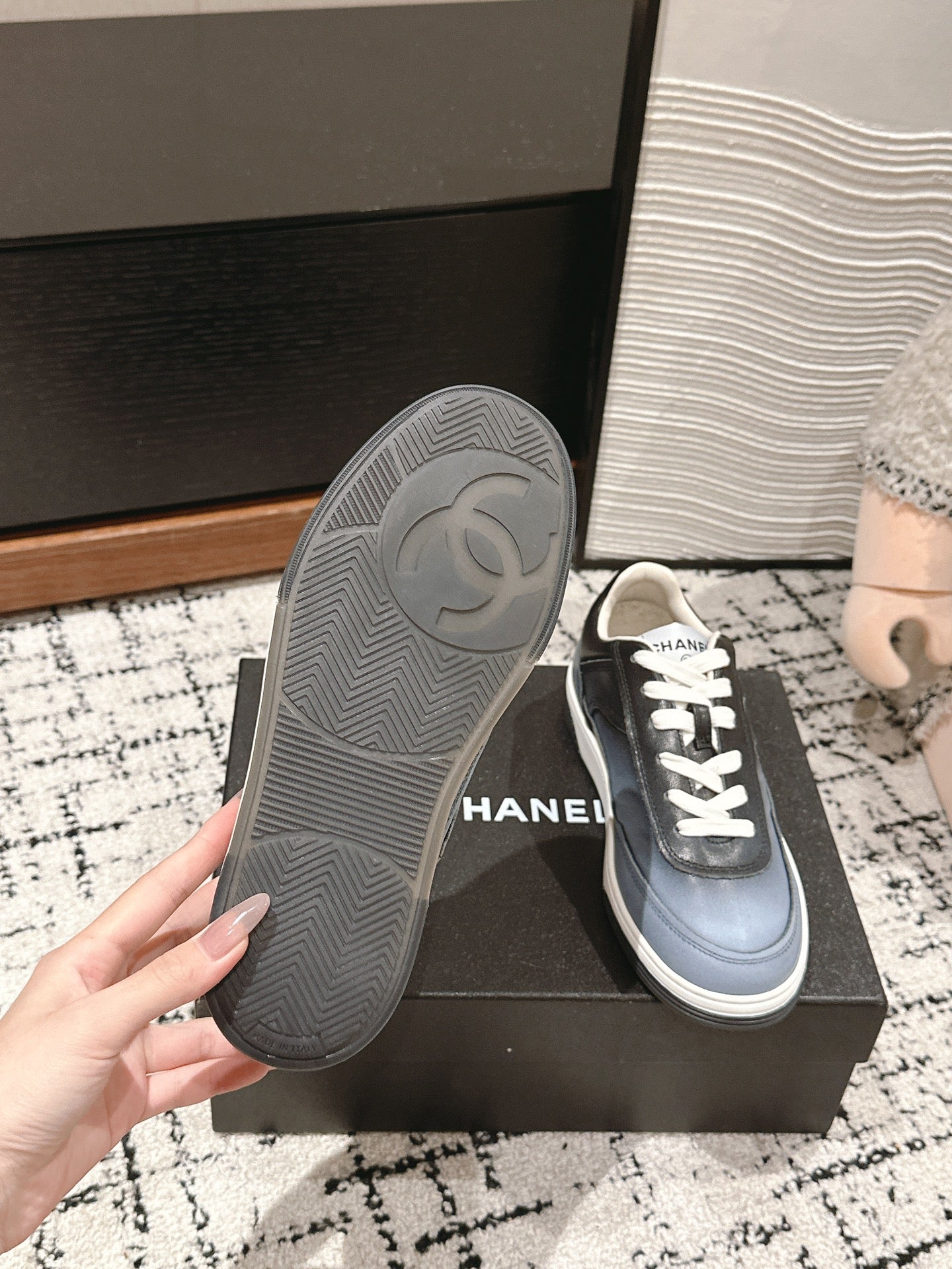C-Sneakers