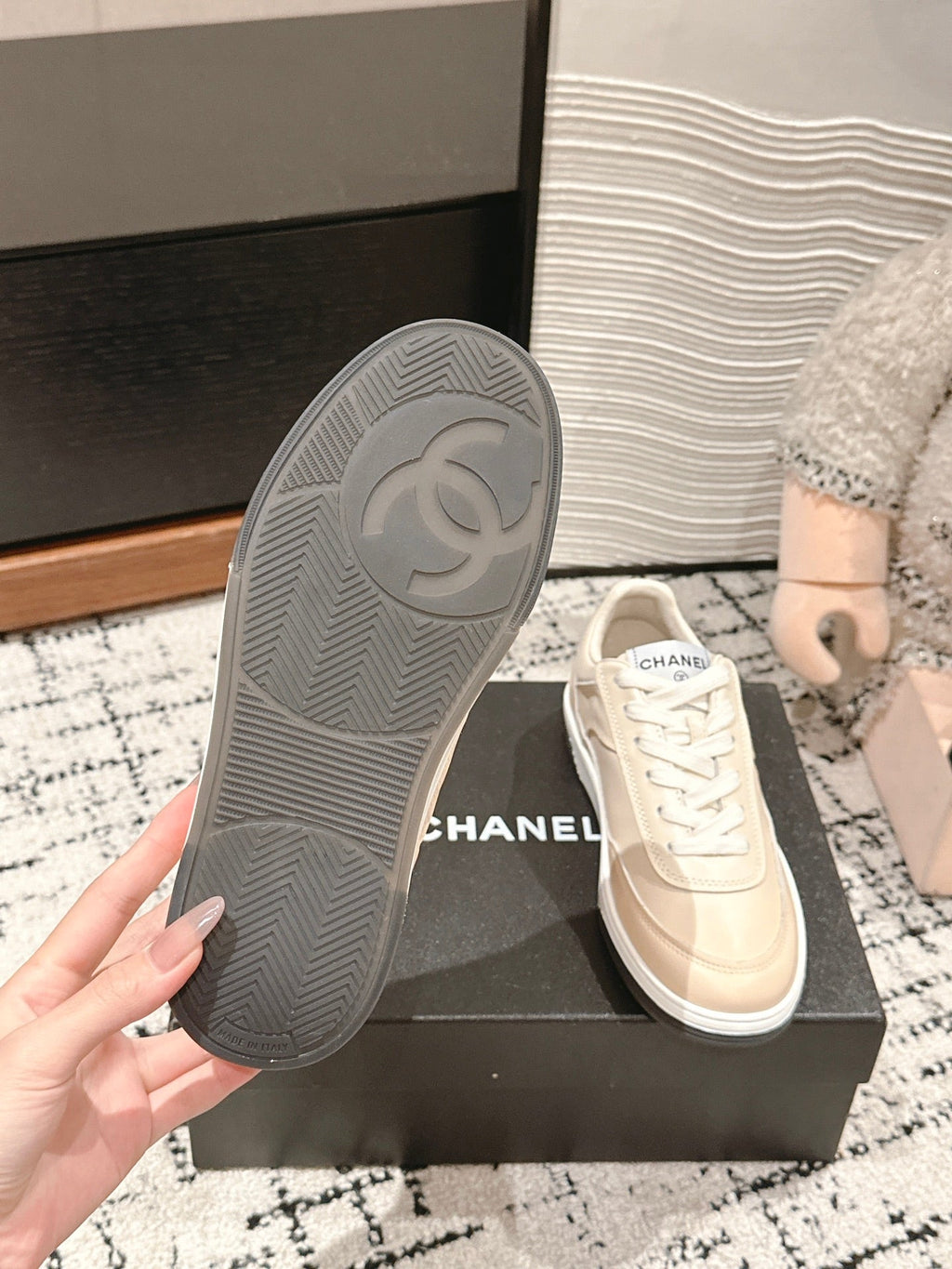 C-Sneakers