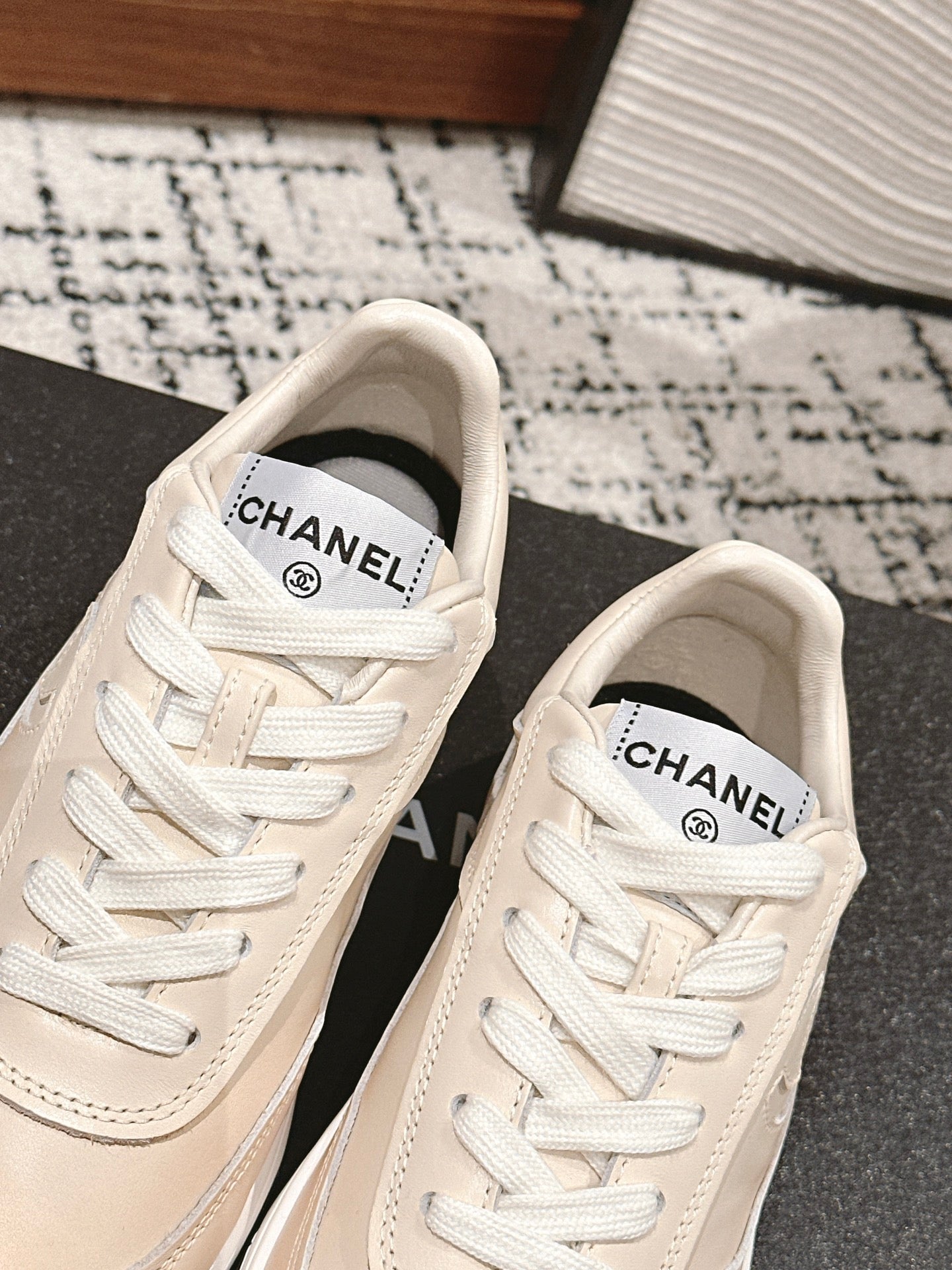 C-Sneakers
