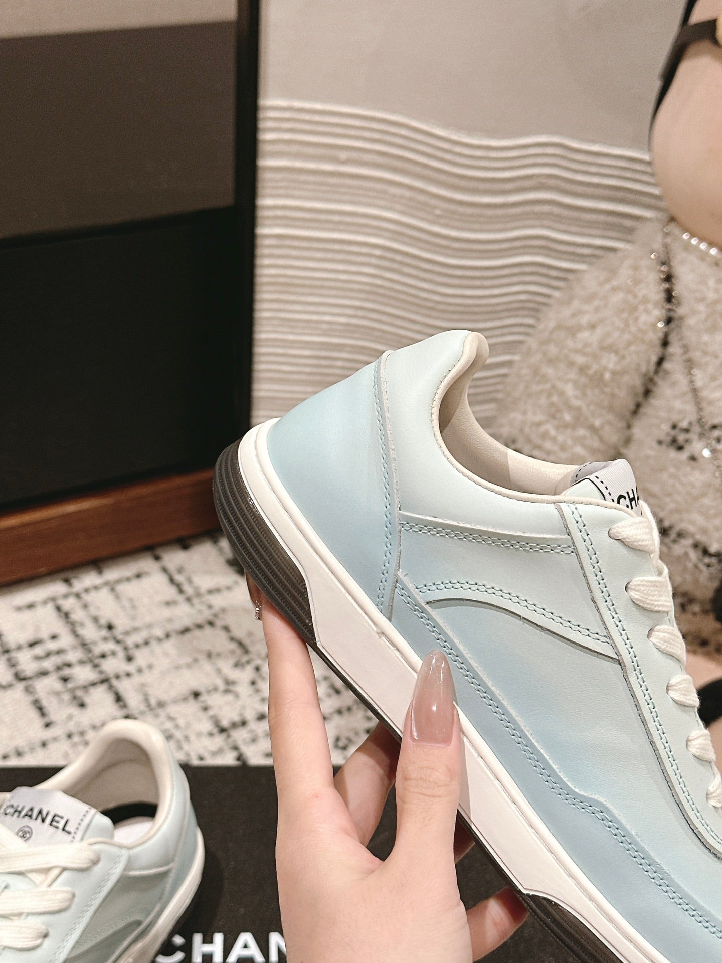C-Sneakers