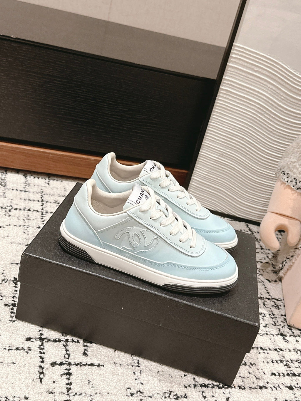 C-Sneakers