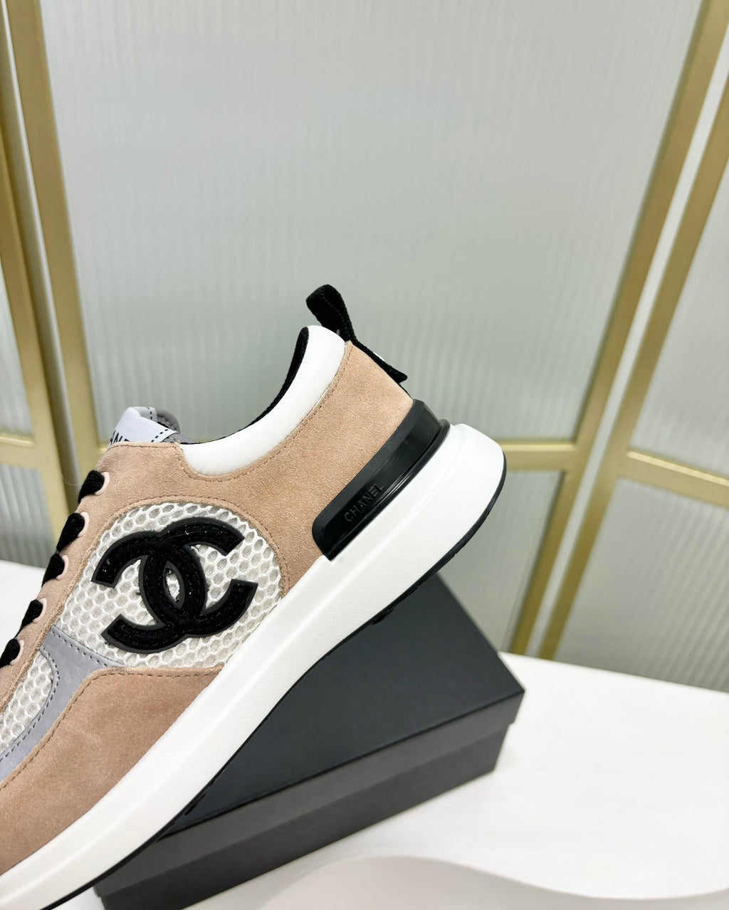 C-Sneakers