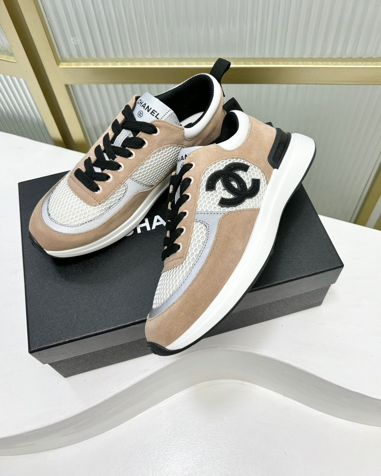 C-Sneakers