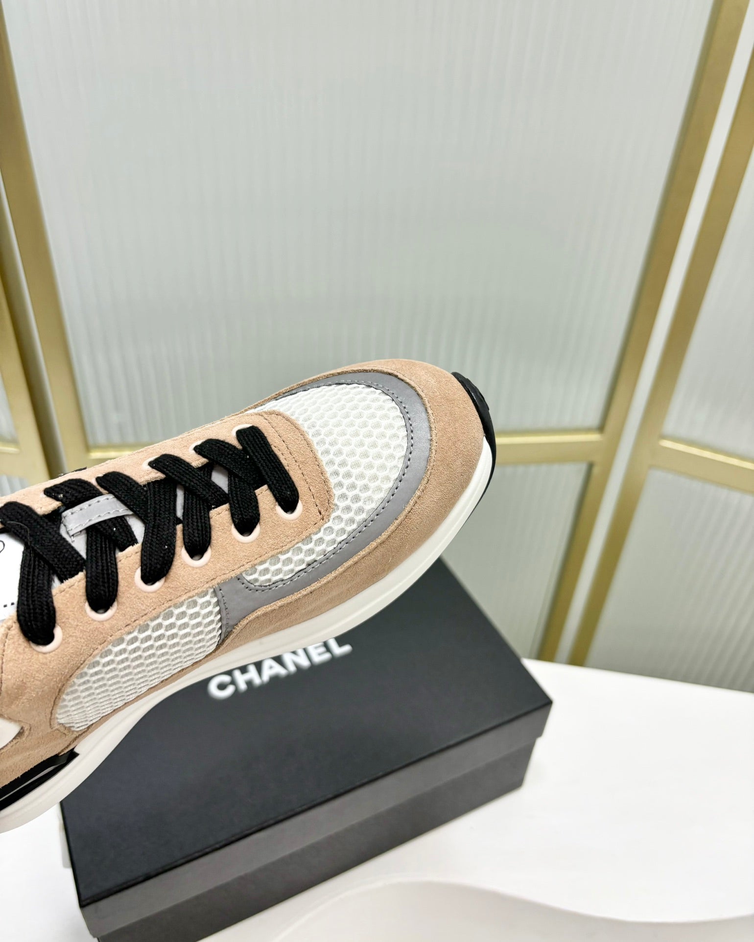 C-Sneakers