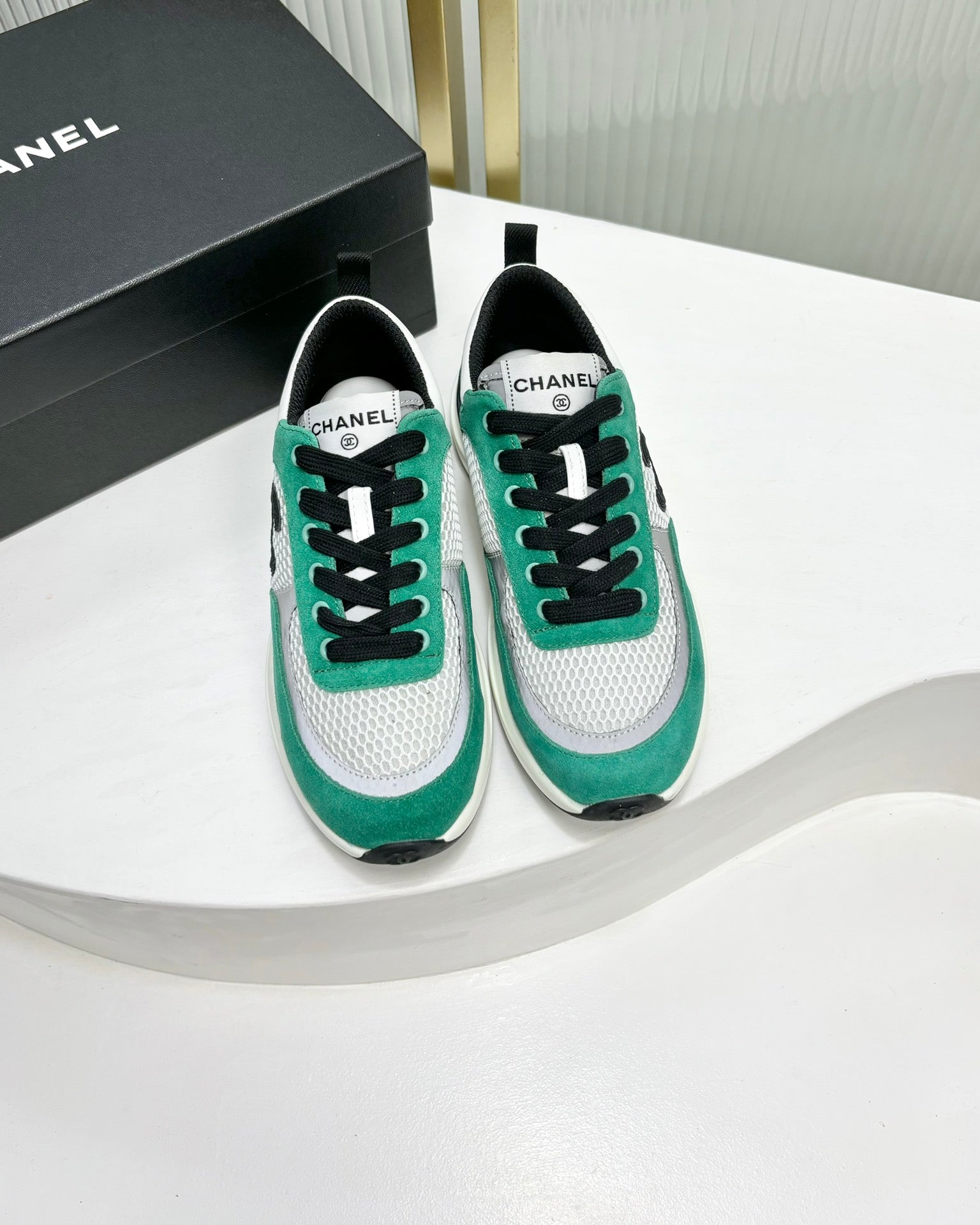 C-Sneakers