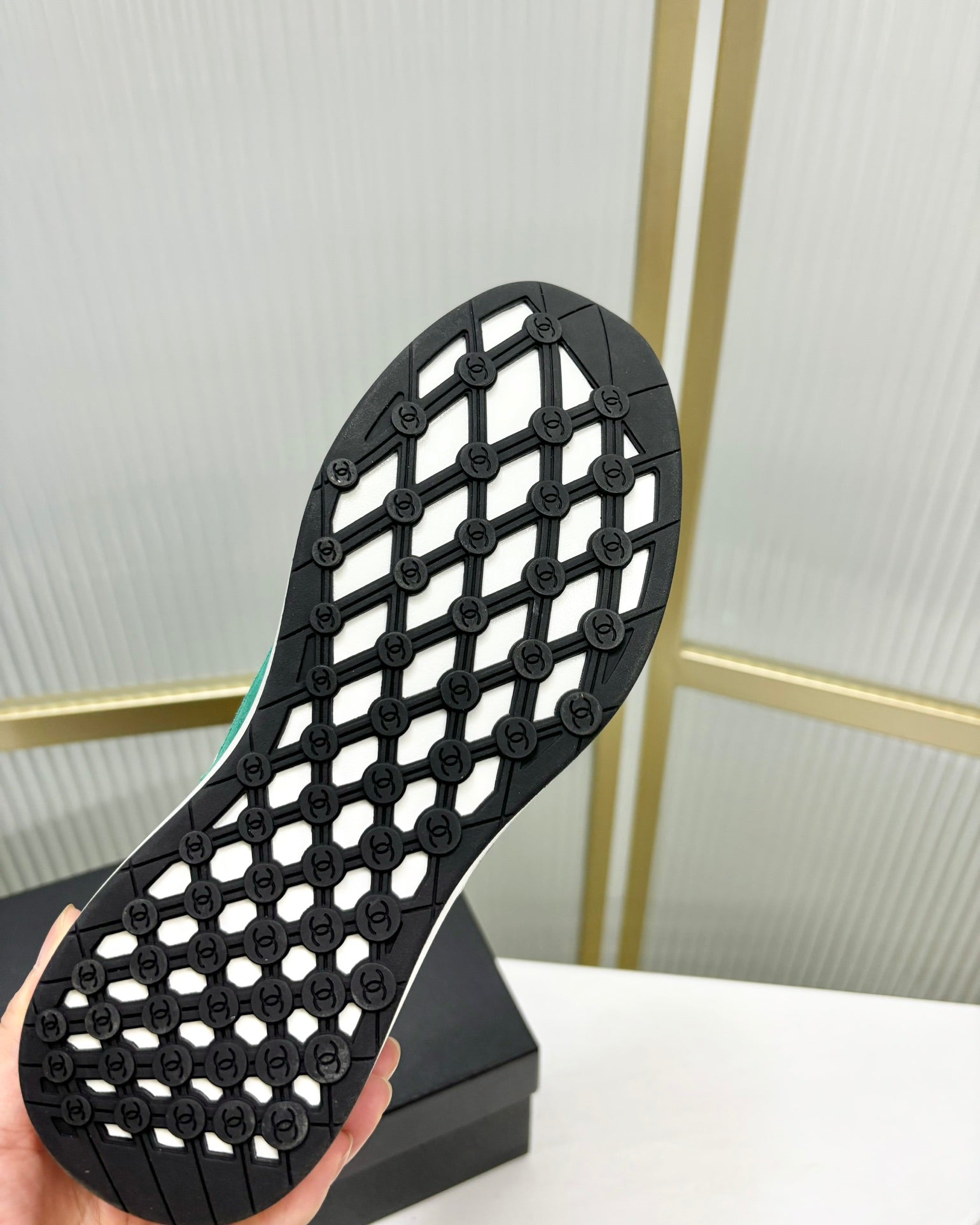C-Sneakers
