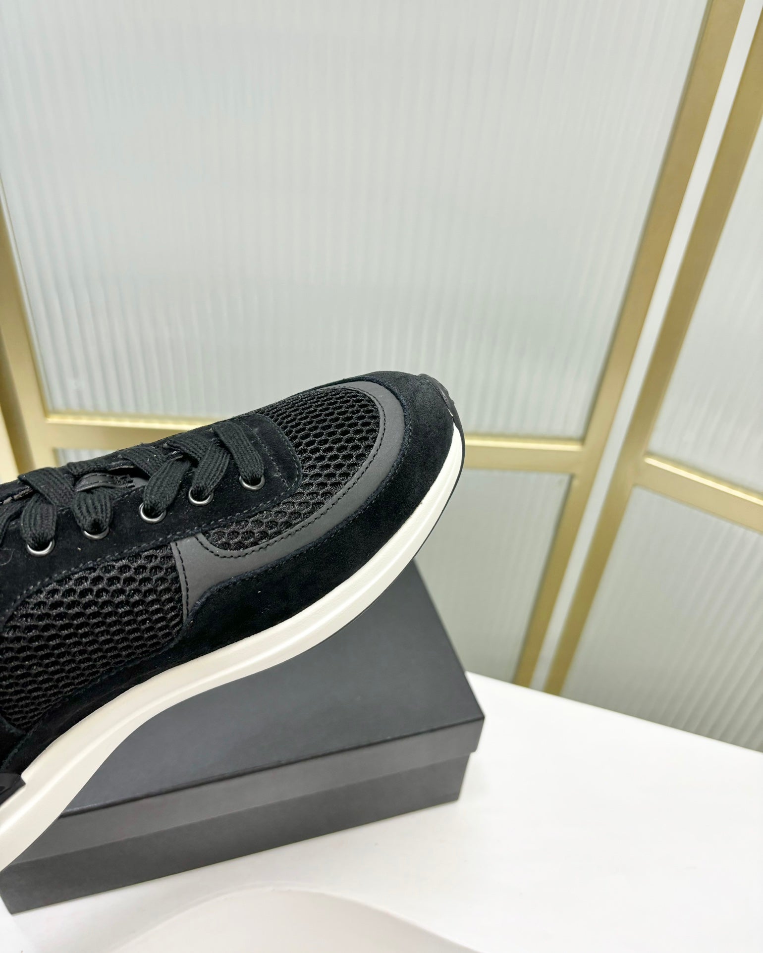 C-Sneakers
