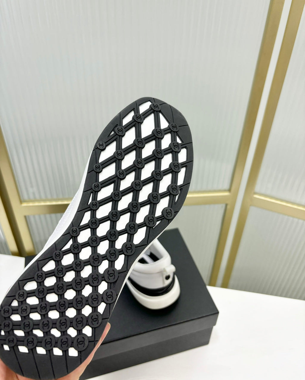 C-Sneakers