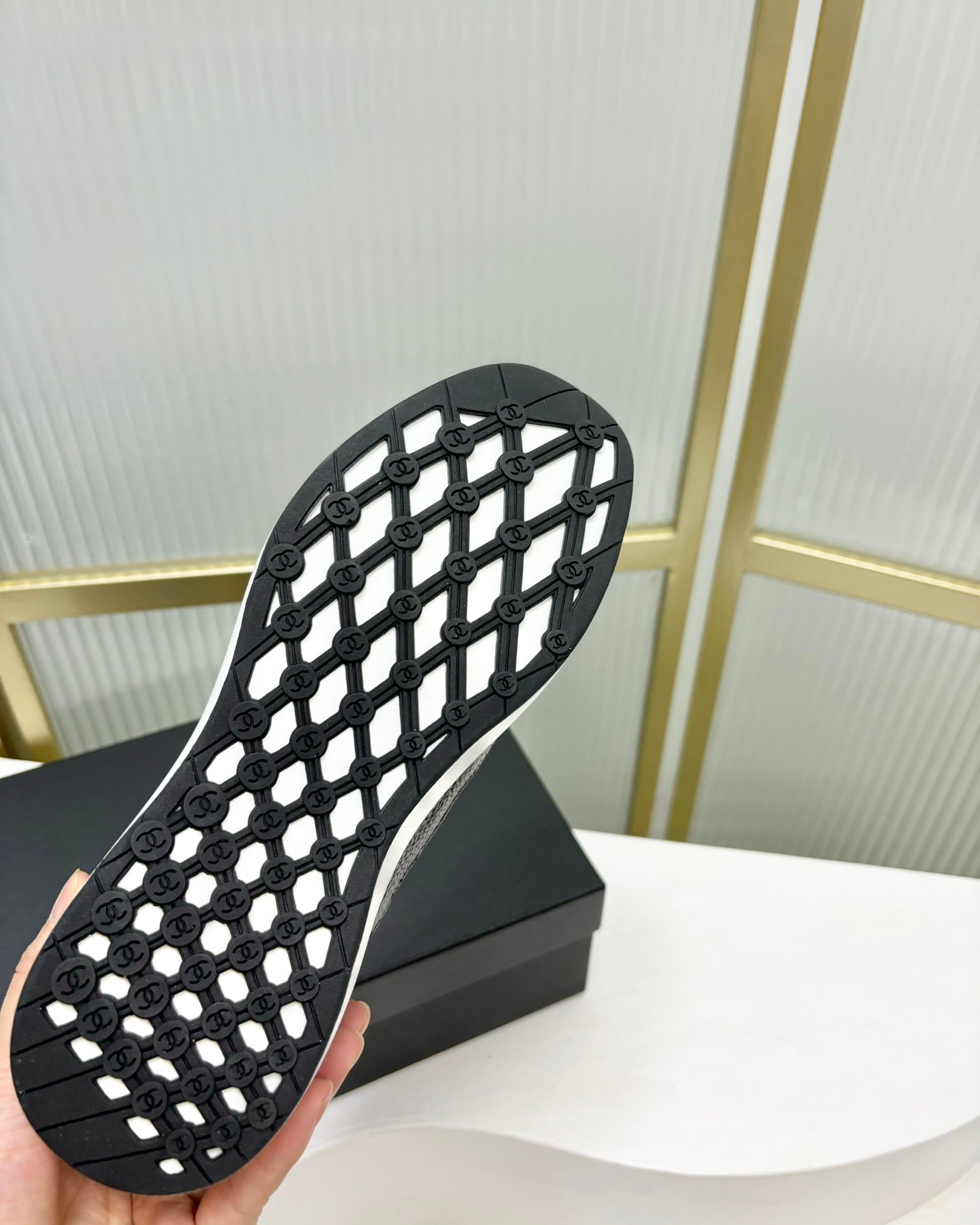 C-Sneakers