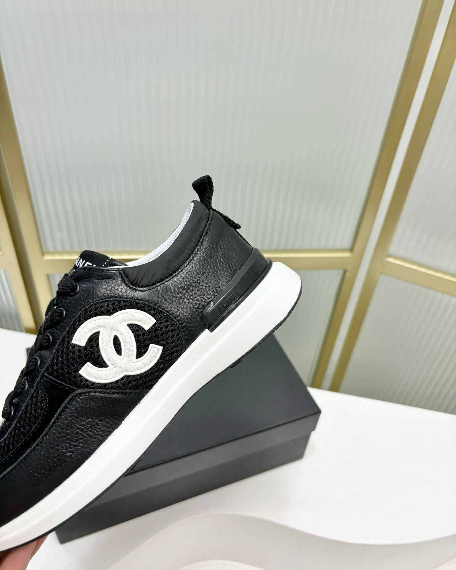C-Sneakers
