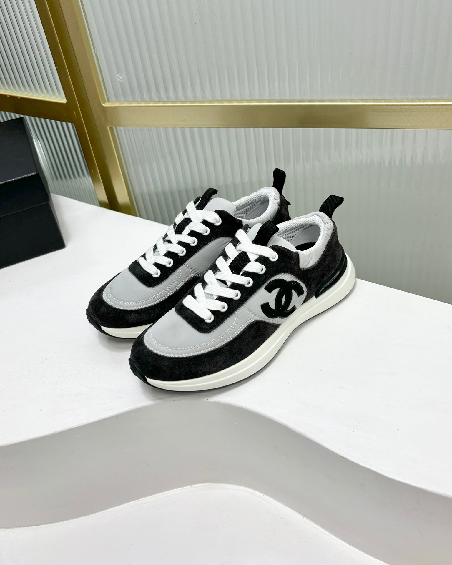 C-Sneakers