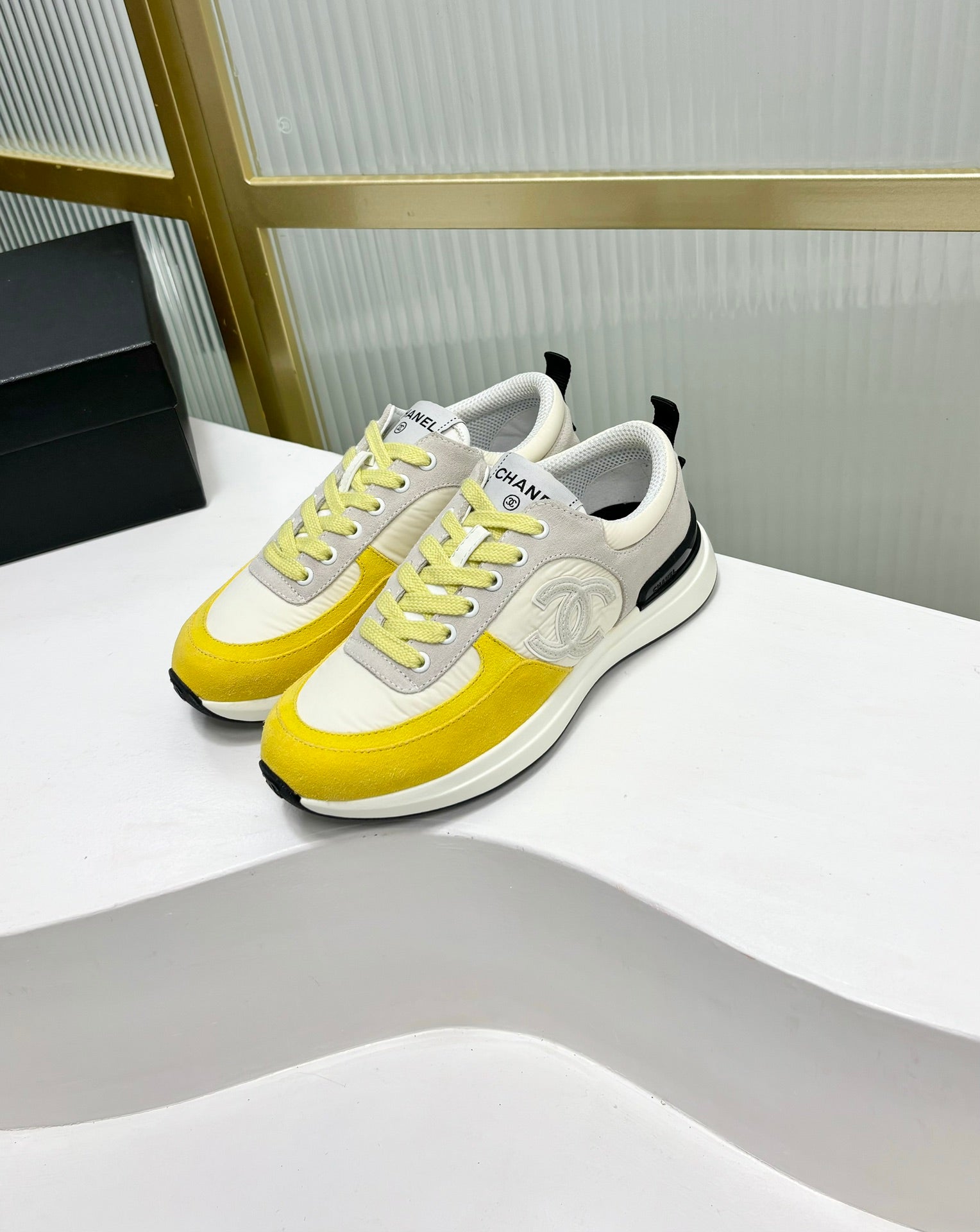 C-Sneakers