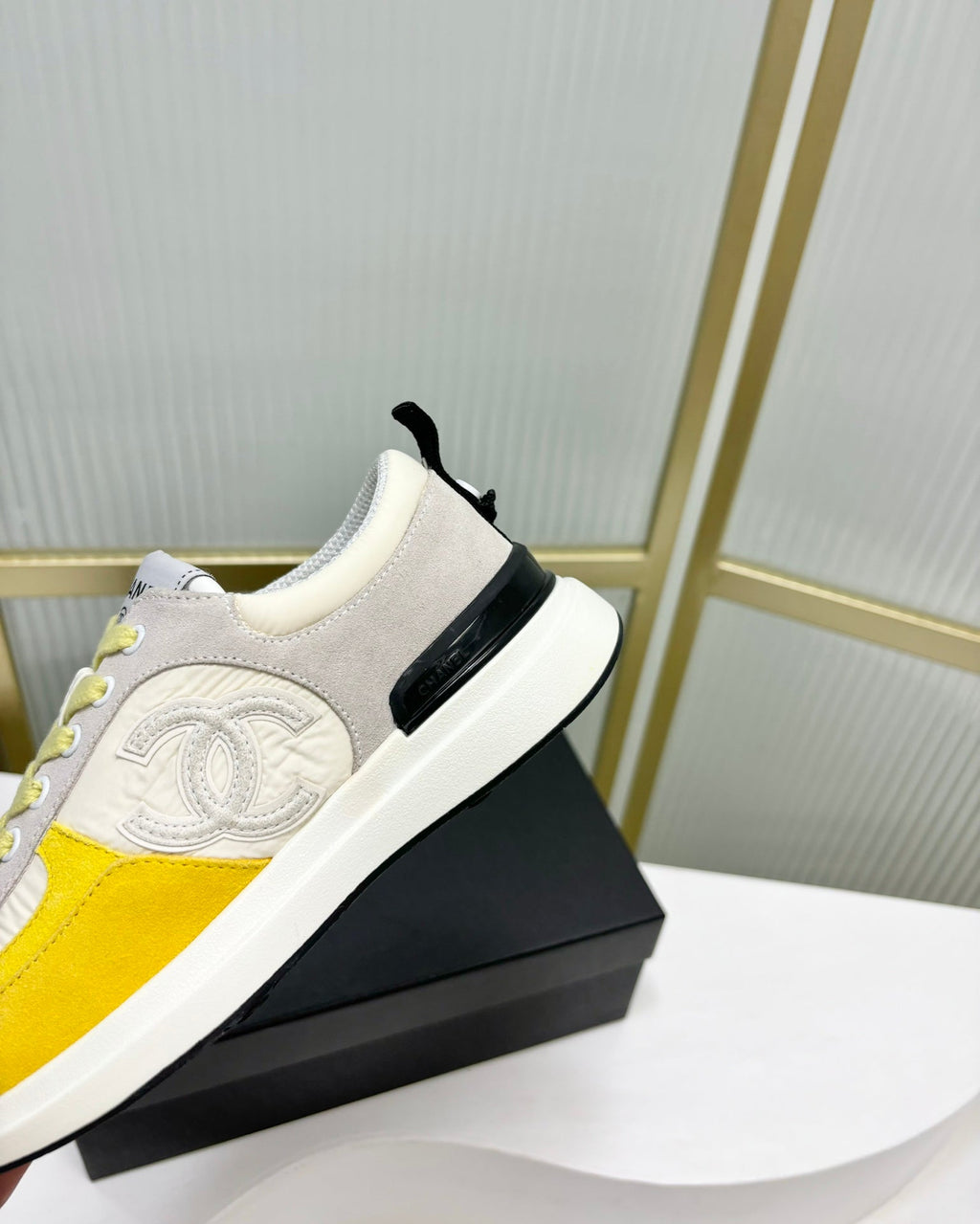 C-Sneakers