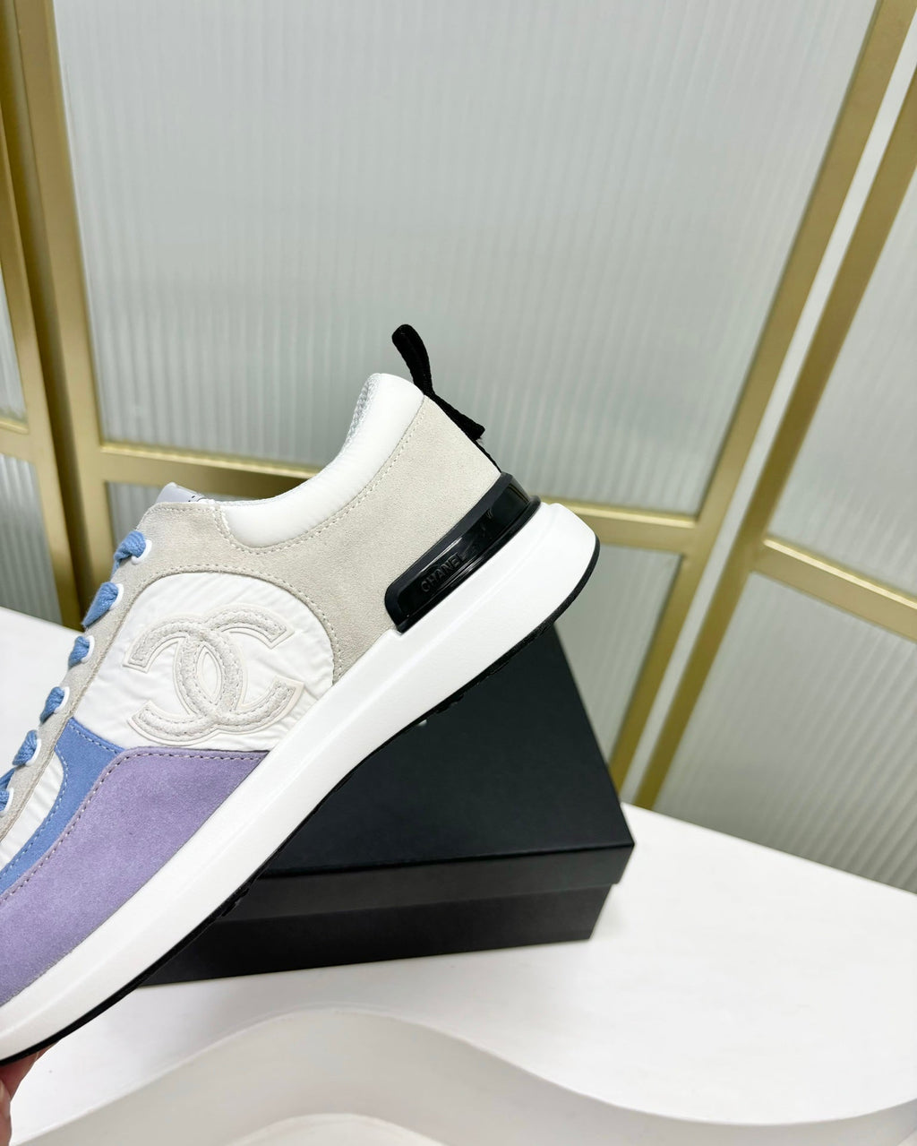 C-Sneakers
