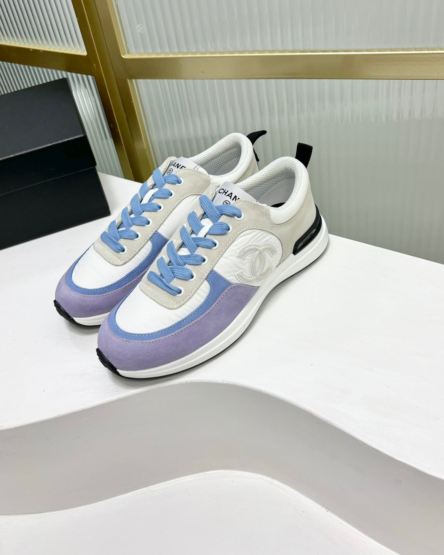 C-Sneakers