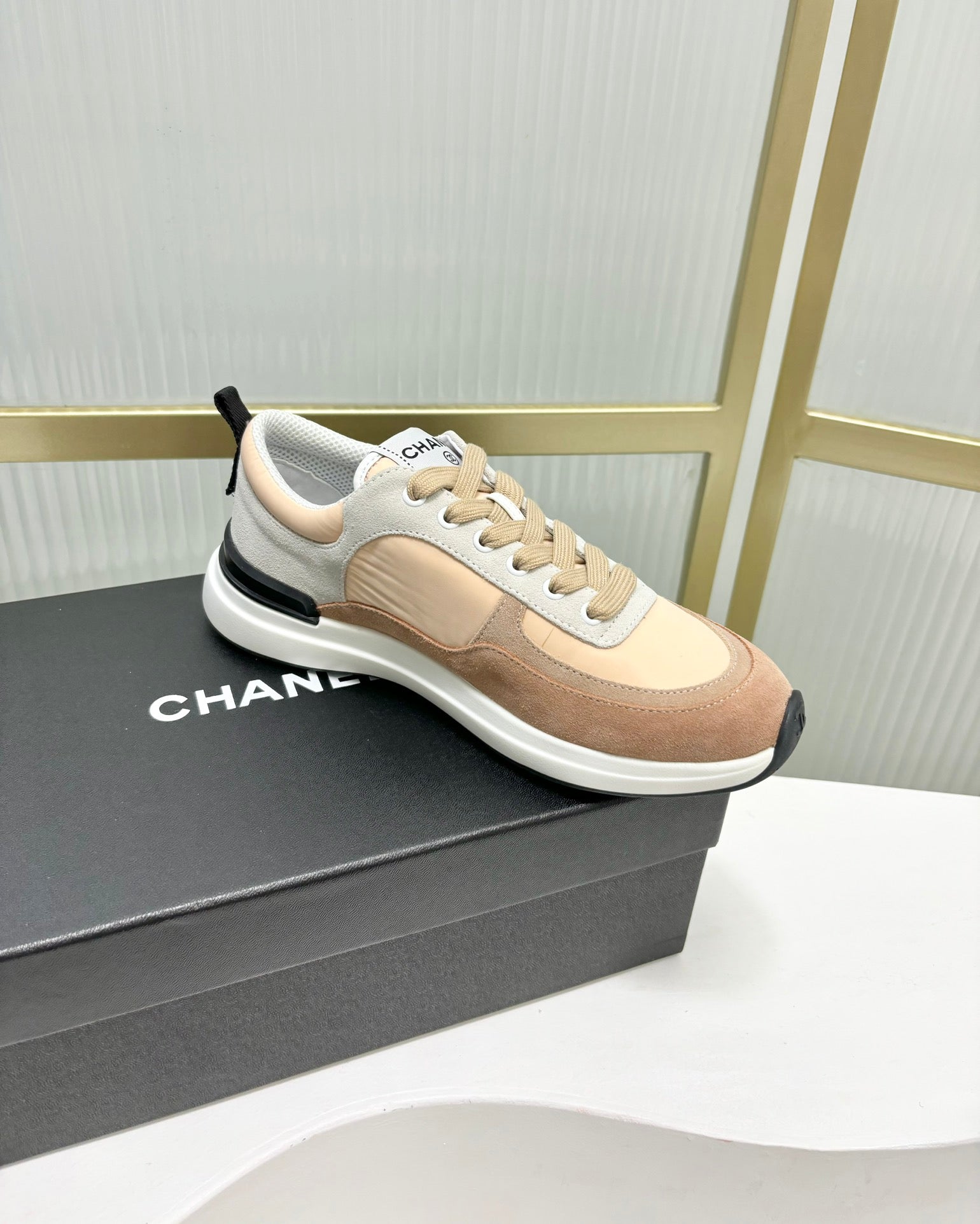 C-Sneakers