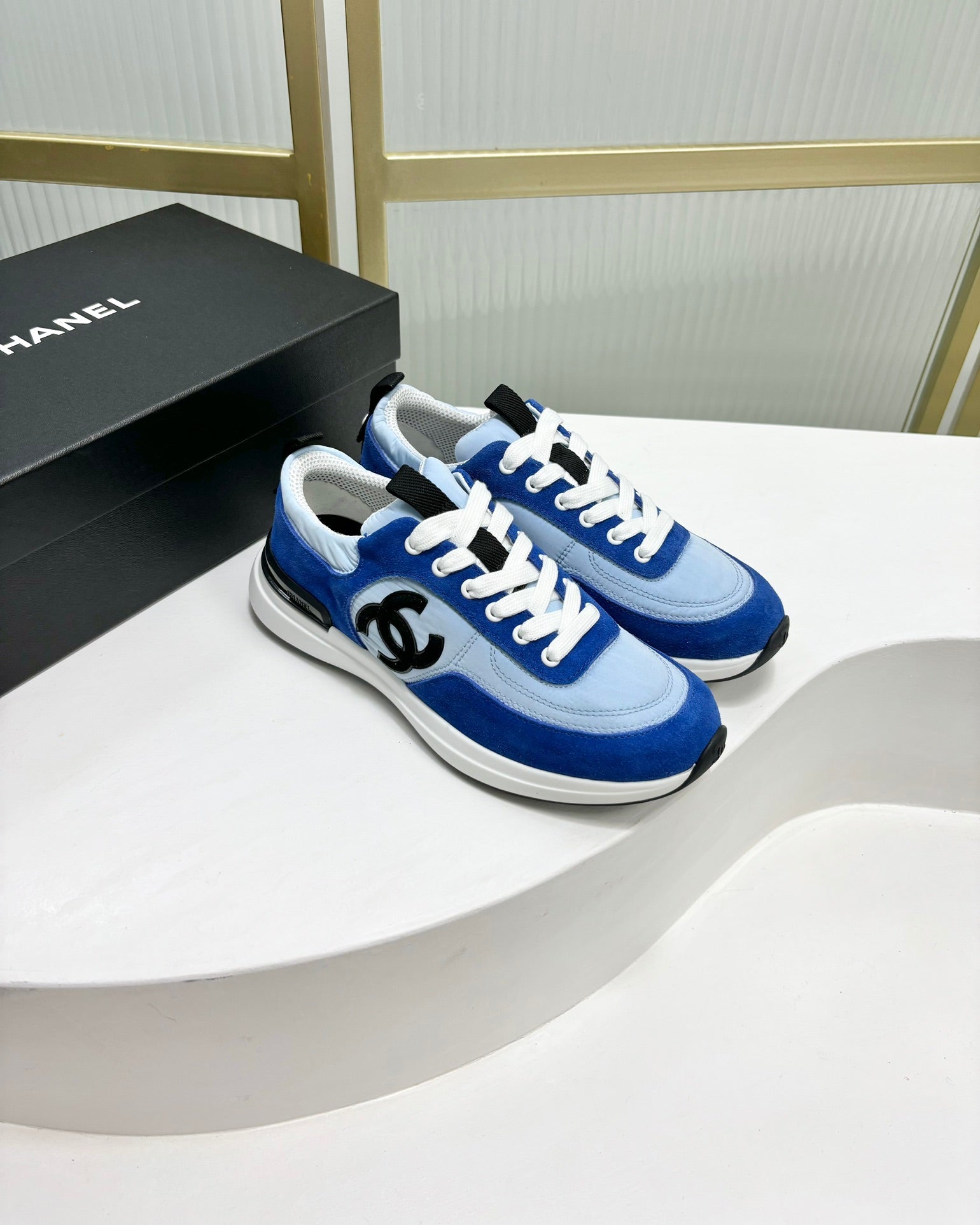C-Sneakers