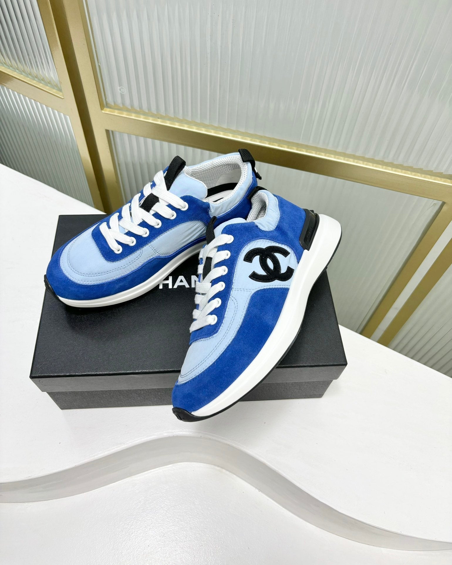 C-Sneakers