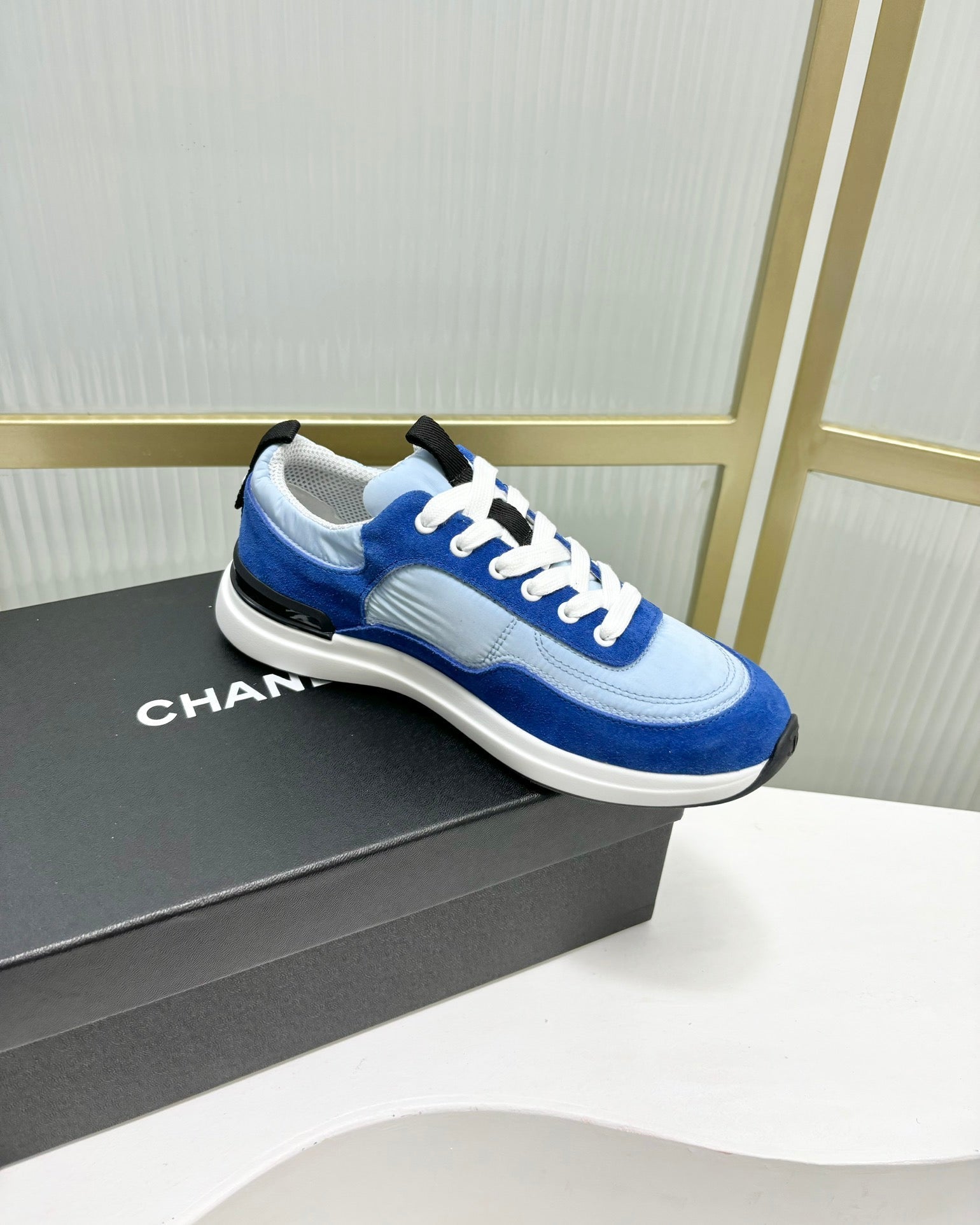 C-Sneakers