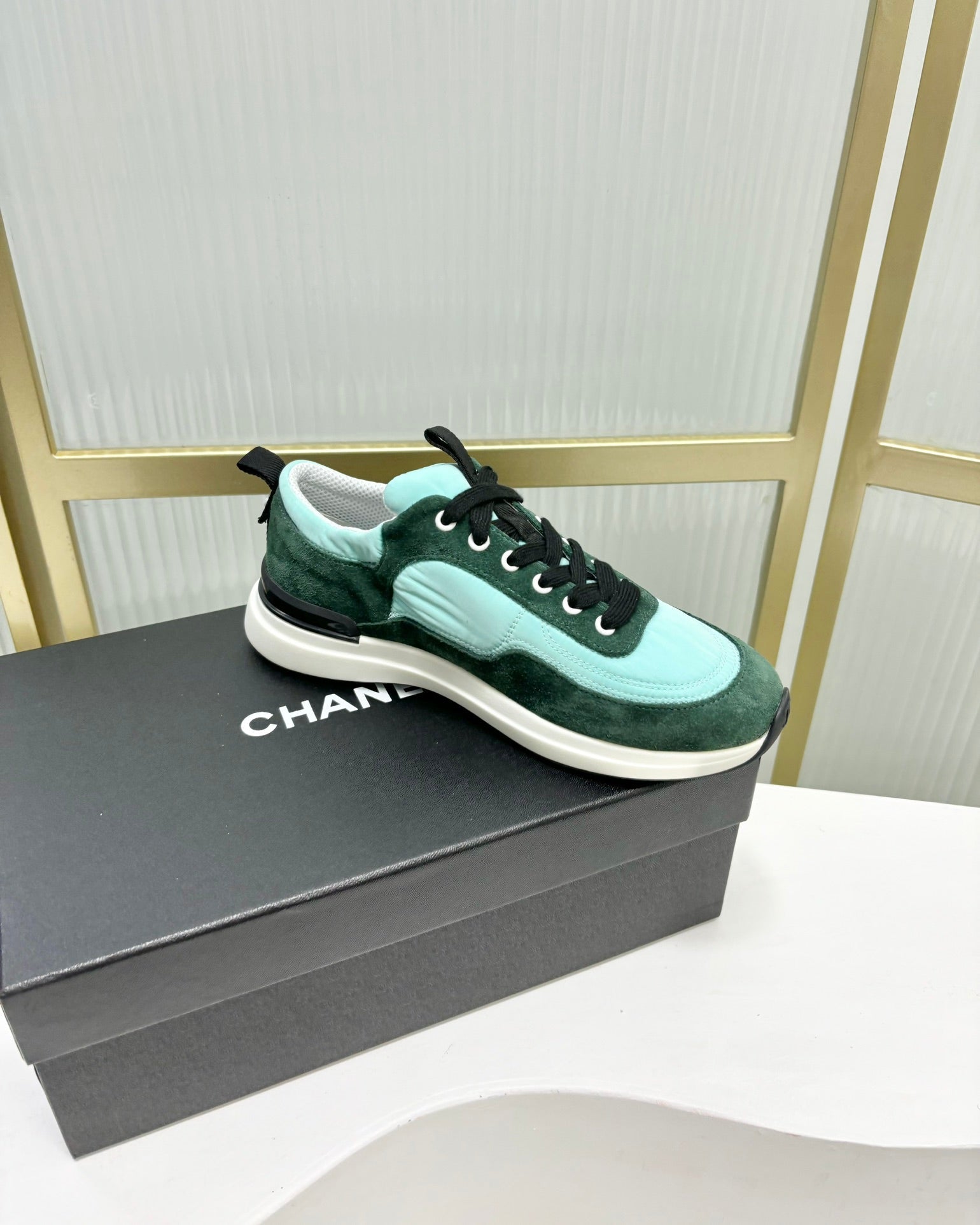 C-Sneakers